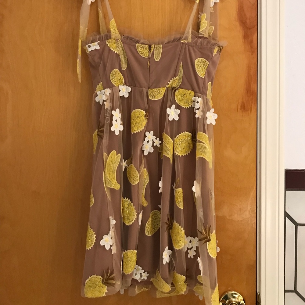 SOLD.NWOT For Love and Lemons Fruit Punch Mini - Picture 5 of 7